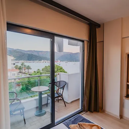 La - La Beiurut ホテル マルマリス